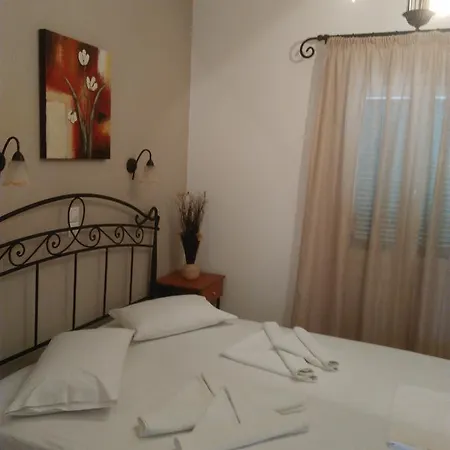 Magic Land Apartment Plaka (Naxos)