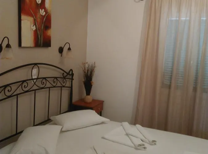 Magic Land Apartment Plaka (Naxos)